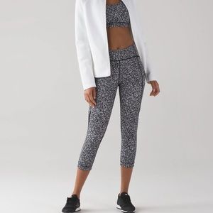 Lululemon Sole Training Leggings Floral Daisy Mesh Size 2